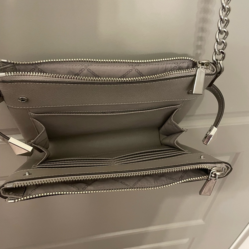 Michael Kors Wallet On A String In Pebble Gray - image 3
